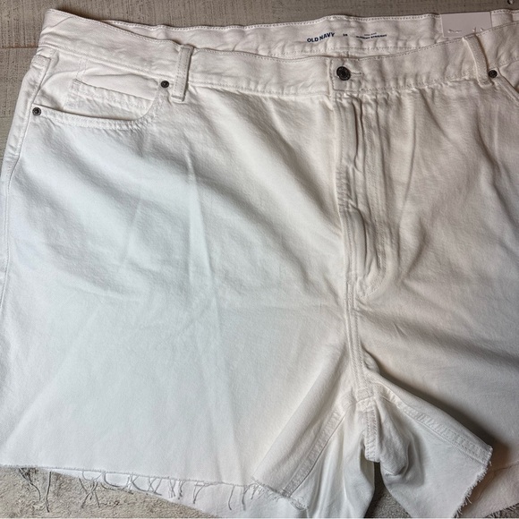 Old Navy Women 28 White High Rise Slouchy Straight Fray Raw Hem Denim Shorts - Picture 4 of 16